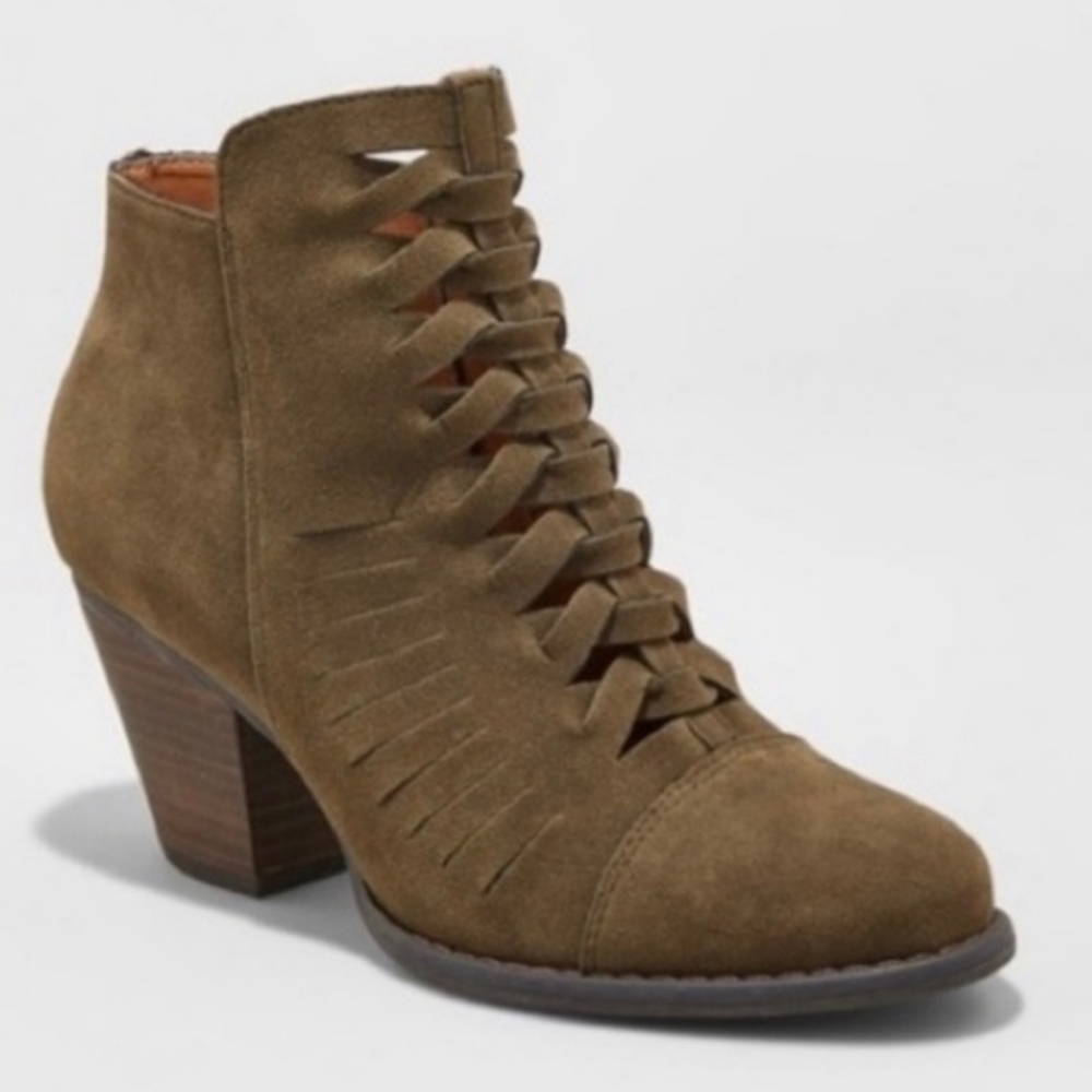 Mossimo Boho Brownish Braided Suede Chunky Heel Ankle Boots 9.5
